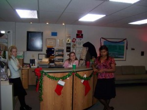 The-Office-Christmas-Photos-37