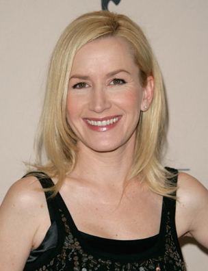 Angela Kinsey