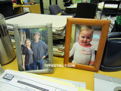 The Office: Photos on Jim Halpert's desk